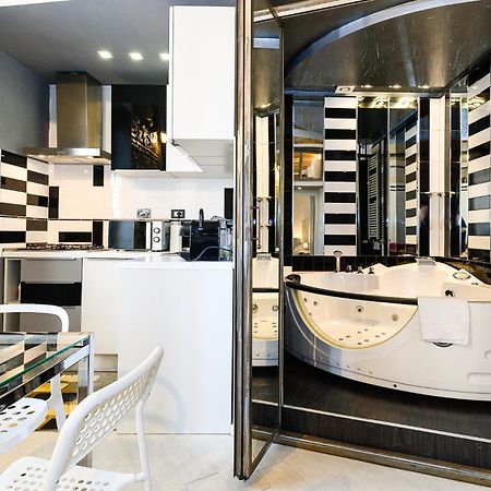 Stylish With Jacuzzi By Ndp Rent Apartment Roma Exterior foto